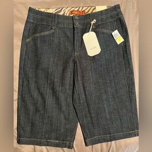 Women’s One 5 One Shorts NEW!!